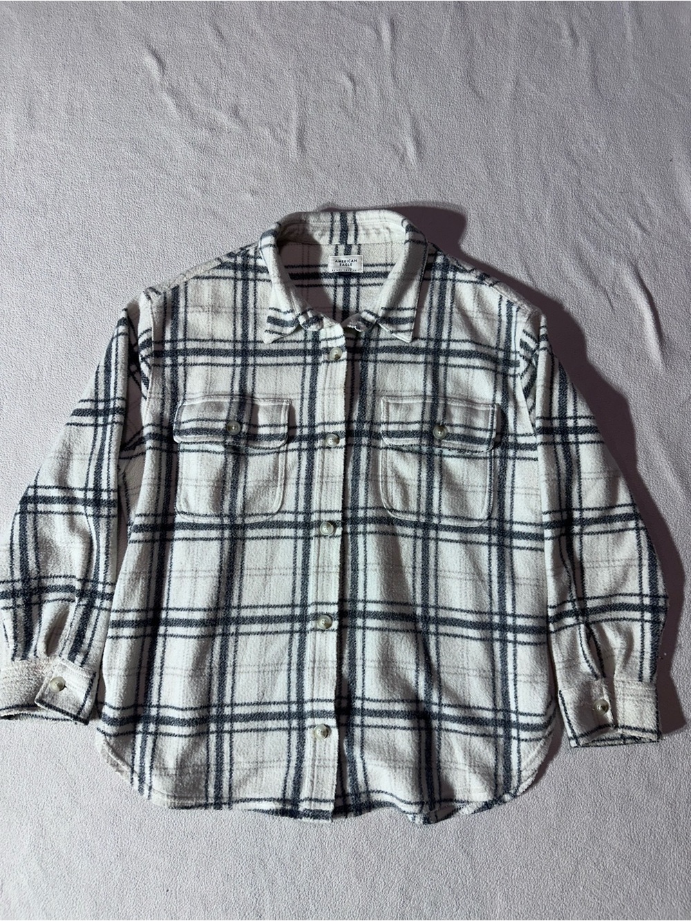 American Eagle Men's White Plaid Button-Up Flannel Shirt Jacket.
